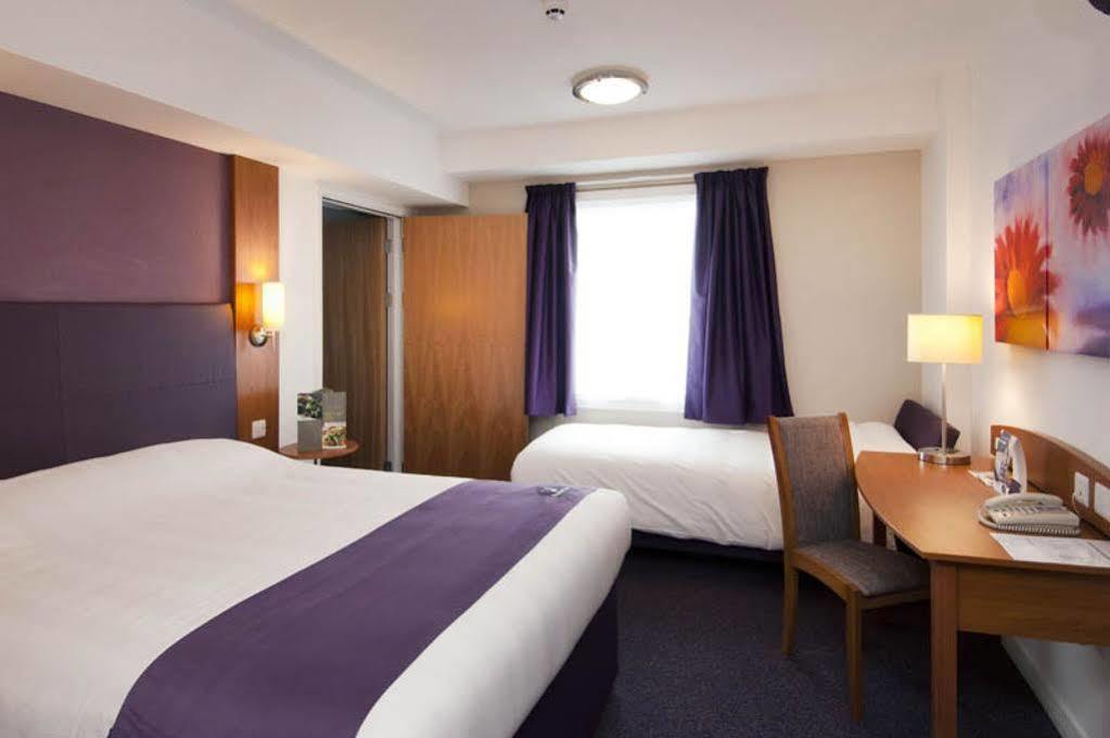 Premier Inn South Mimms/Potters Bar Eksteriør bilde